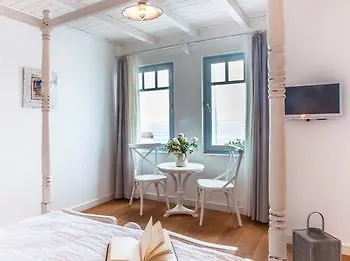 Ela - Special Category (adults Only) Bozcaada