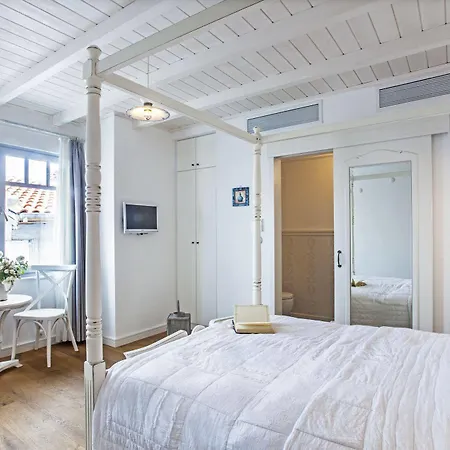 Ela - Special Category (adults Only) بوزجادا